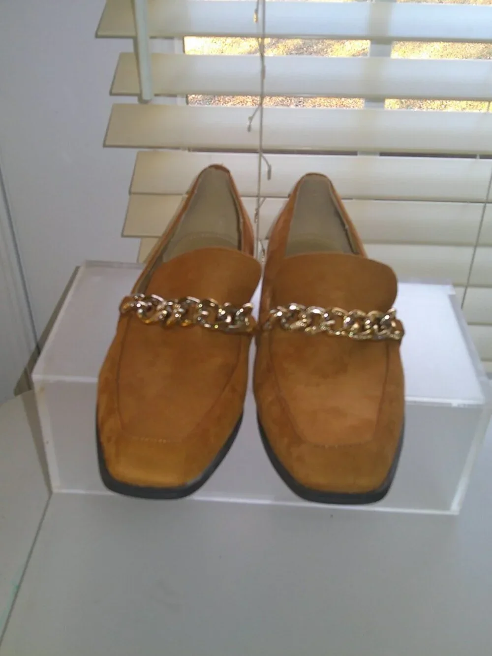 Nine West Oriah 2 Loafers 9M Cognac Suede Gold Chain Square Toe Chic